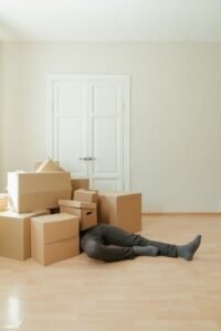 Cheap junk removal Dubai service handling household furniture, boxes and appliances